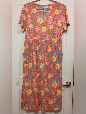 Vintage White Stag Women’s Orange Pastel Floral 18/20 Maxi Dress.       3249